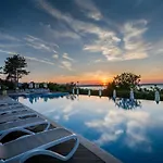 Eve Santa Marina - Sea, Pools, Relax Σπίτι διακοπών
